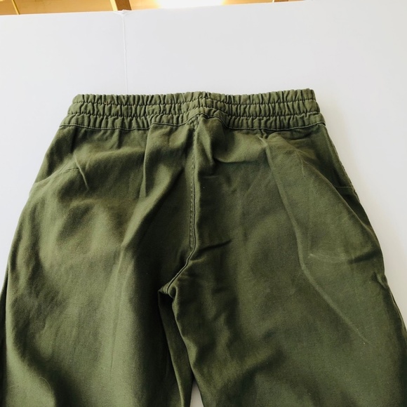 TNA - olive green pants with elastic waist and cuffs size S - Picture 7 of 7
